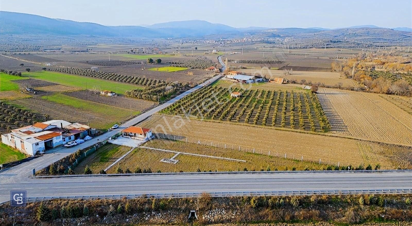 Kırkağaç Gelenbe Satılık Müstakil Ev Satılık 100m2 ev 2393m2 bahçe Köşe parsel