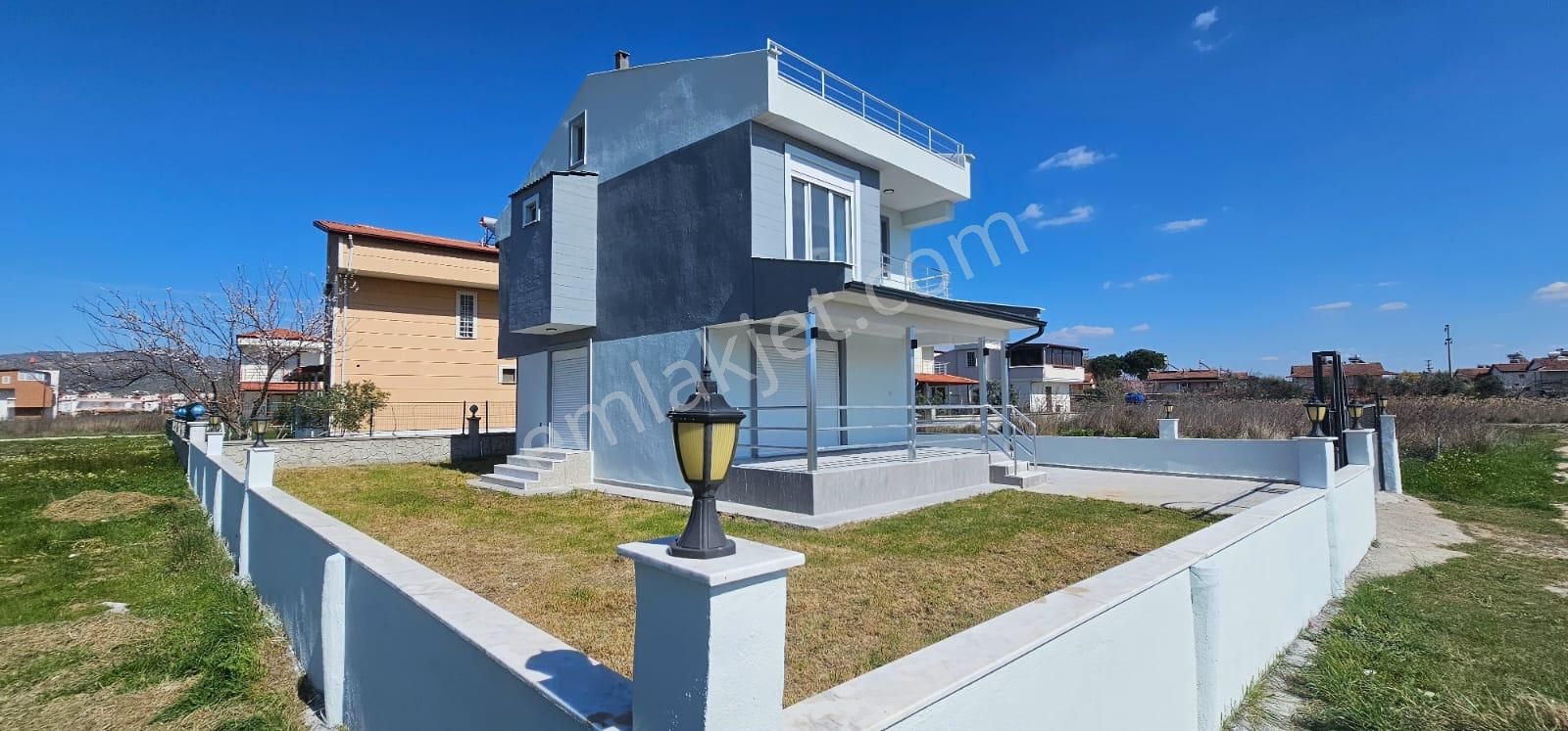 Dikili Salihler Satılık Villa İzmir Dikili Salihleraltı 4+1 Satılık Sıfır Lüks Müstakil Villa