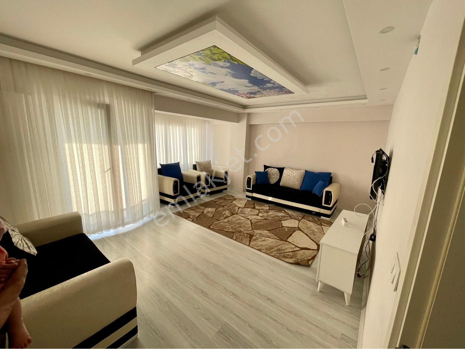 Altınova Cumhuriyet Satılık Daire YALOVA ALTINOVADA ANA CADDE ÜZERİ 5+1 DUBLEX DAİRE