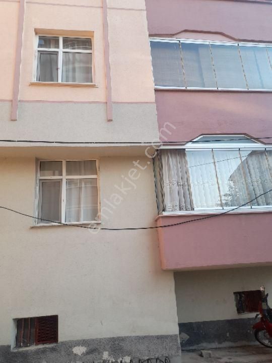 Beyşehir Yeni Satılık Daire yeni mah  satlık 3+1bakımlı daire