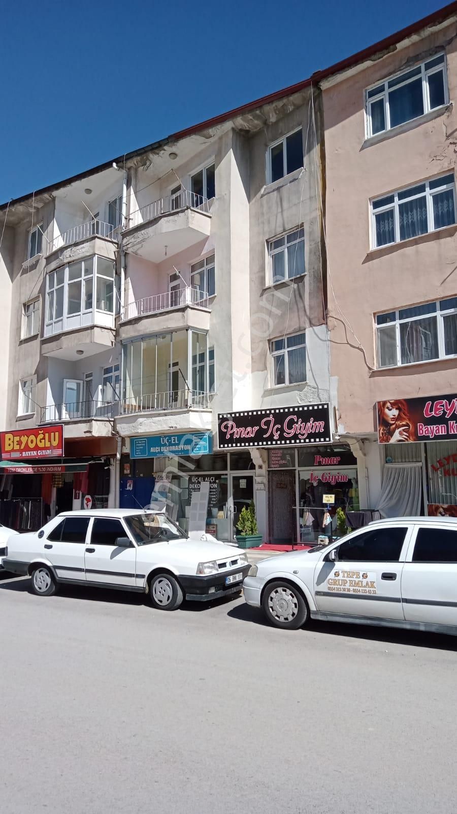 Yozgat Merkez Yeni Cami Satılık Daire  TEPE GRUP EMLAK GÜVENCESİYLE YENİ CAMİİ MAH. 3+1 SATILIK DAİRE