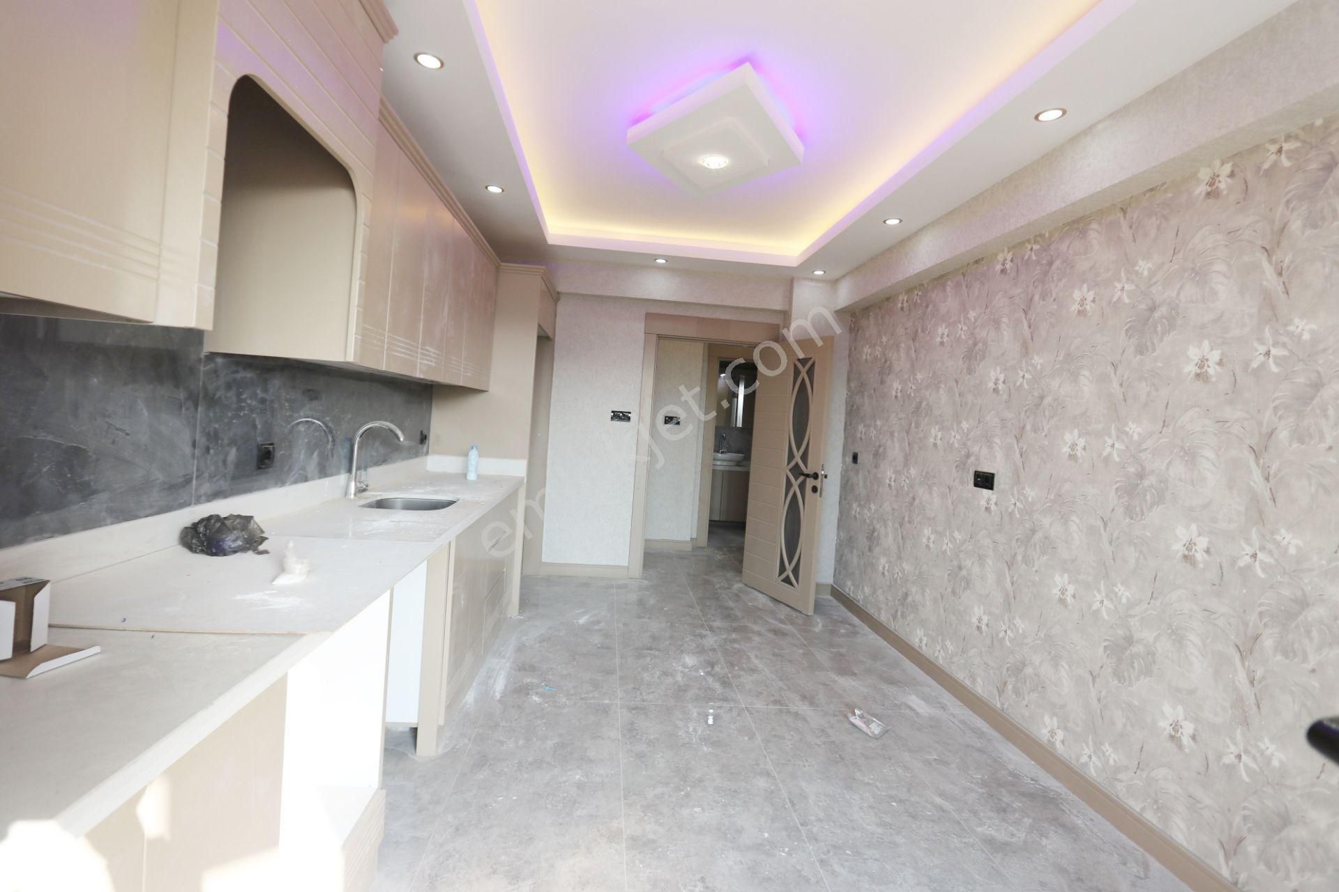 Alpaslan'da Çift Banyolu Şık Tasarım Arakat Ultralüx 3+1 Daire - Görsel 3