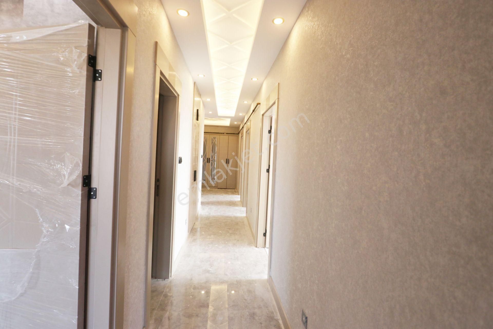 Alpaslan'da Çift Banyolu Şık Tasarım Arakat Ultralüx 3+1 Daire - Görsel 26