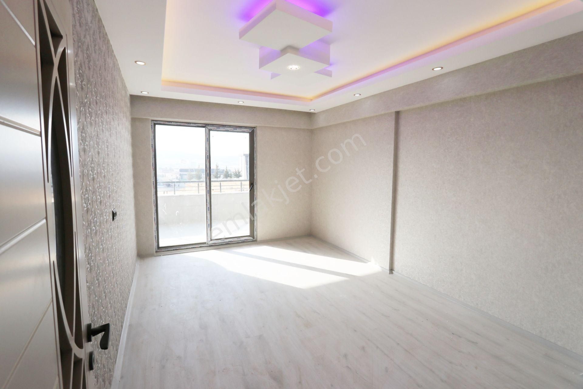 Alpaslan'da Çift Banyolu Şık Tasarım Arakat Ultralüx 3+1 Daire - Görsel 12