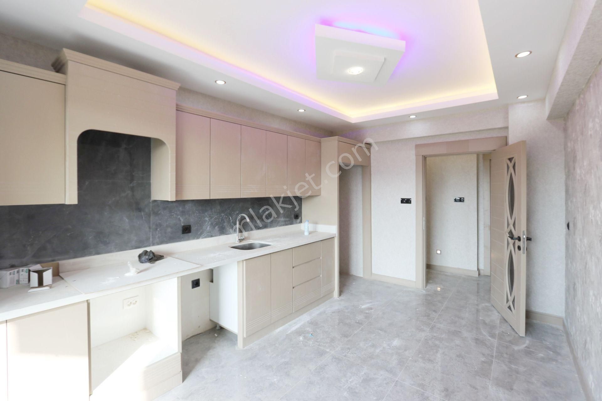 Alpaslan'da Çift Banyolu Şık Tasarım Arakat Ultralüx 3+1 Daire - Görsel 2