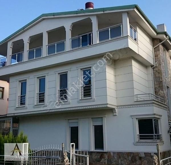 Yomra Kaşüstü Satılık Villa TRABZON KAŞÜSTÜ VİLLARI SİTESİNDE 7+2 VİLLA