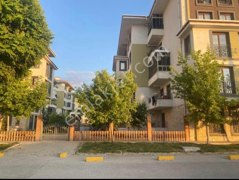 https://imaj.emlakjet.com/listing/13558332/822231C57EFC5A56689EE20262D8DF9813558332.jpeg