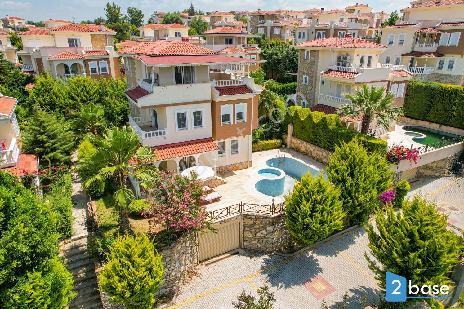 Alanya İncekum Satılık Villa Alanya ottoman villalar İncekumda Doğa Manzaralı Site İçerisinde Harika Villa 