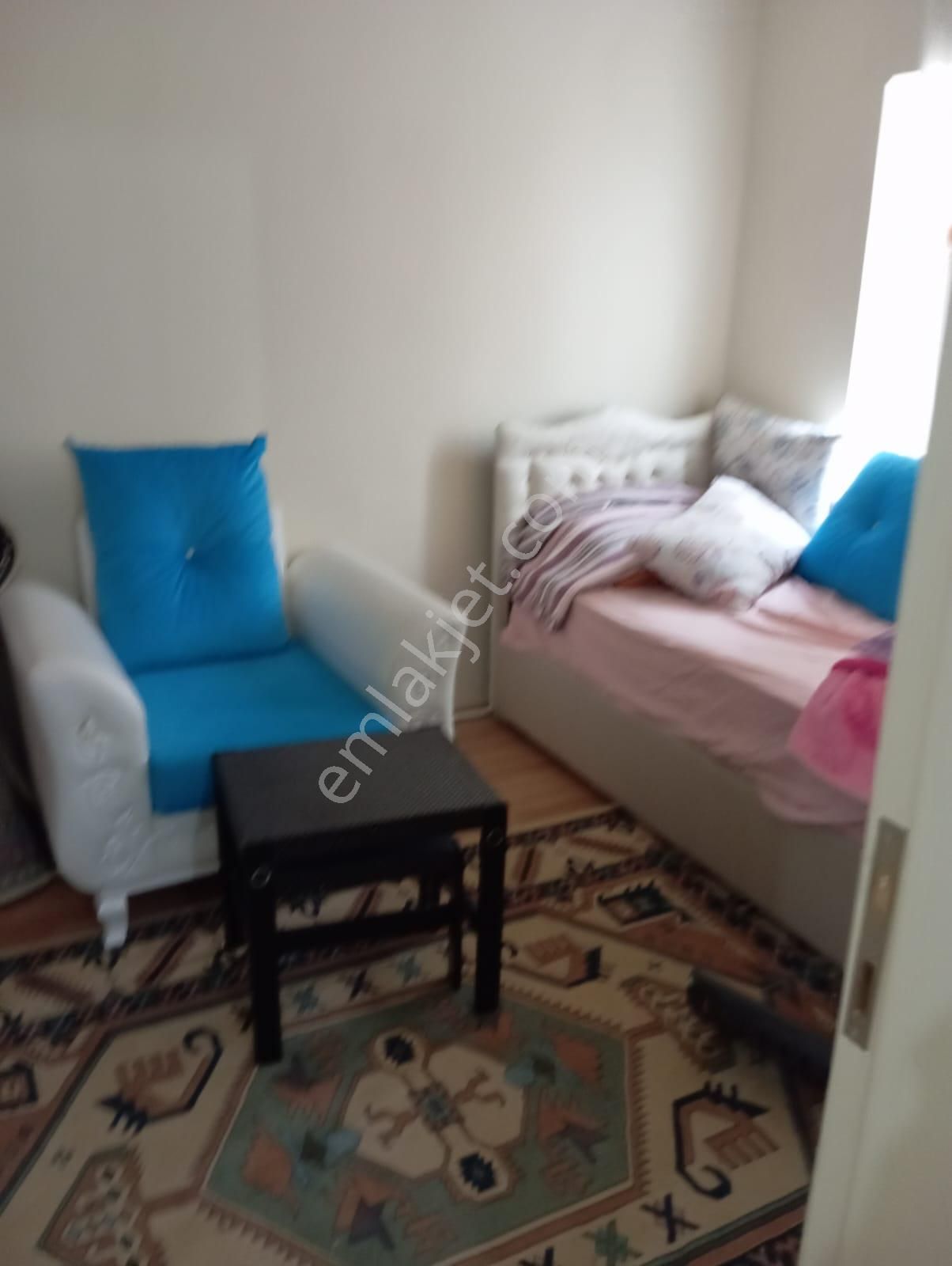 Mamak Zirvekent Satılık Daire MAMAK ZİRVEKENTTE , EŞYALI , KOMBİLİ 1+1 SATILIK DAİRE