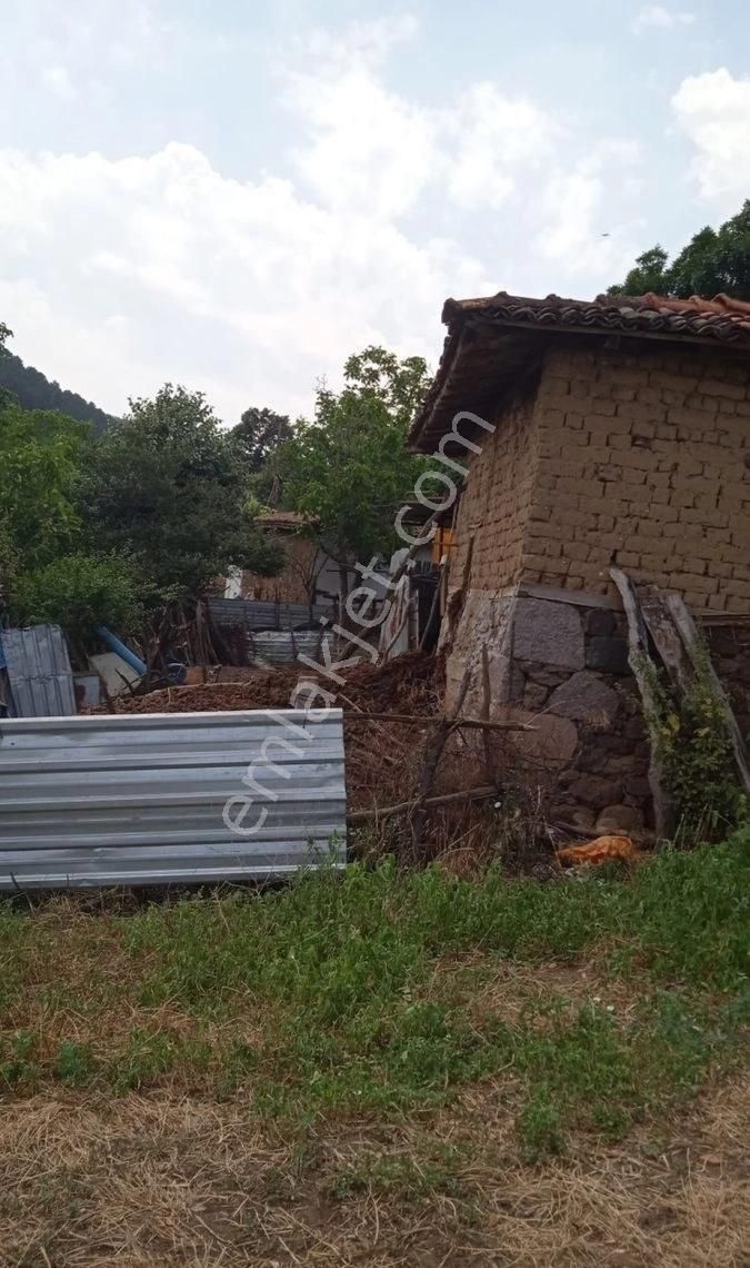 Bayrak Emlak Ofisinden Çanakkale Yenice Öğmen Köyünde Satılık Kerpiç Ev Ve Bahçe - Görsel 2