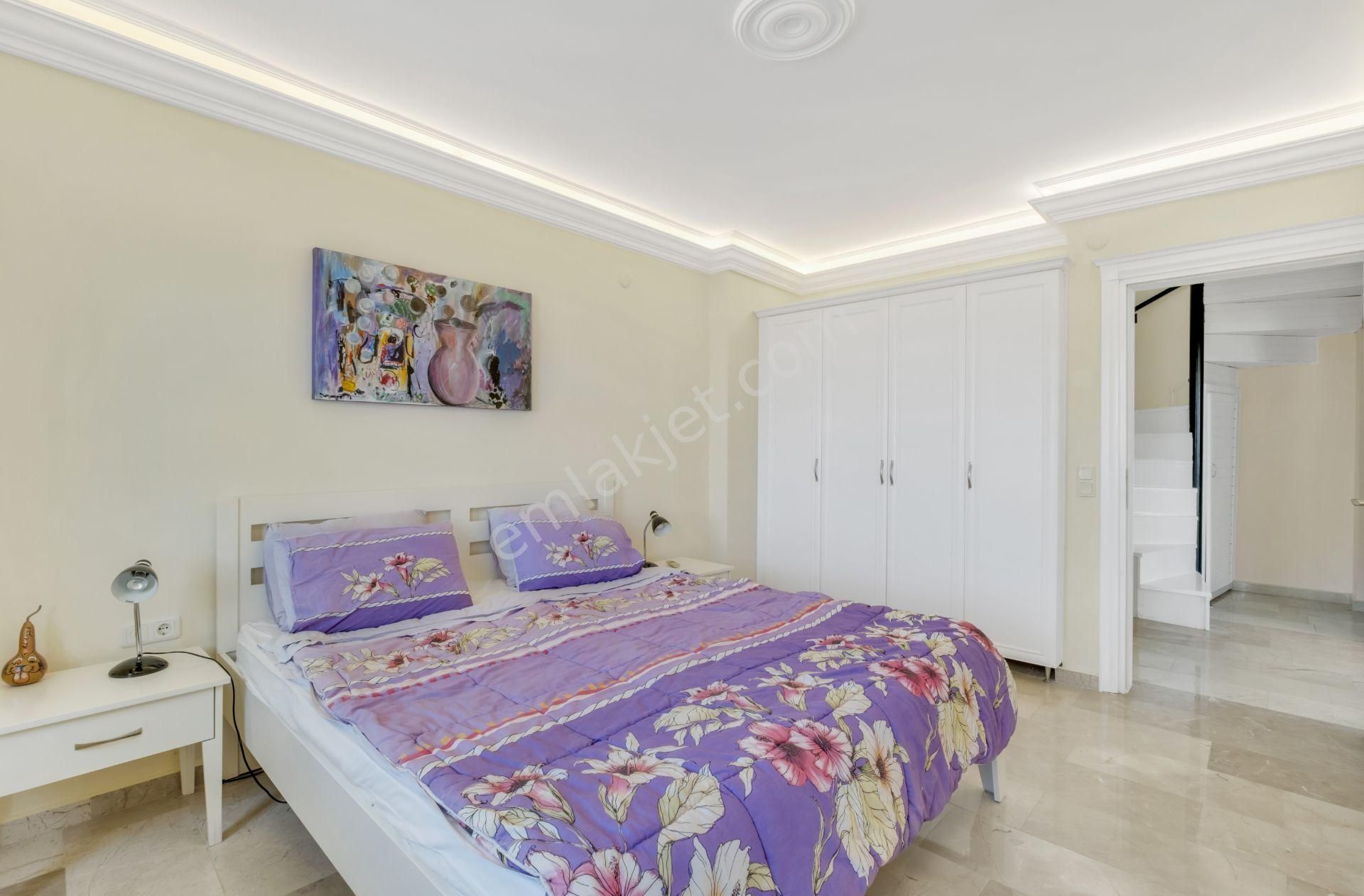 Alanya Oba Mah.full Manzaralı Eşyalı Satılık 3+1 Dubleks Daire - Görsel 7