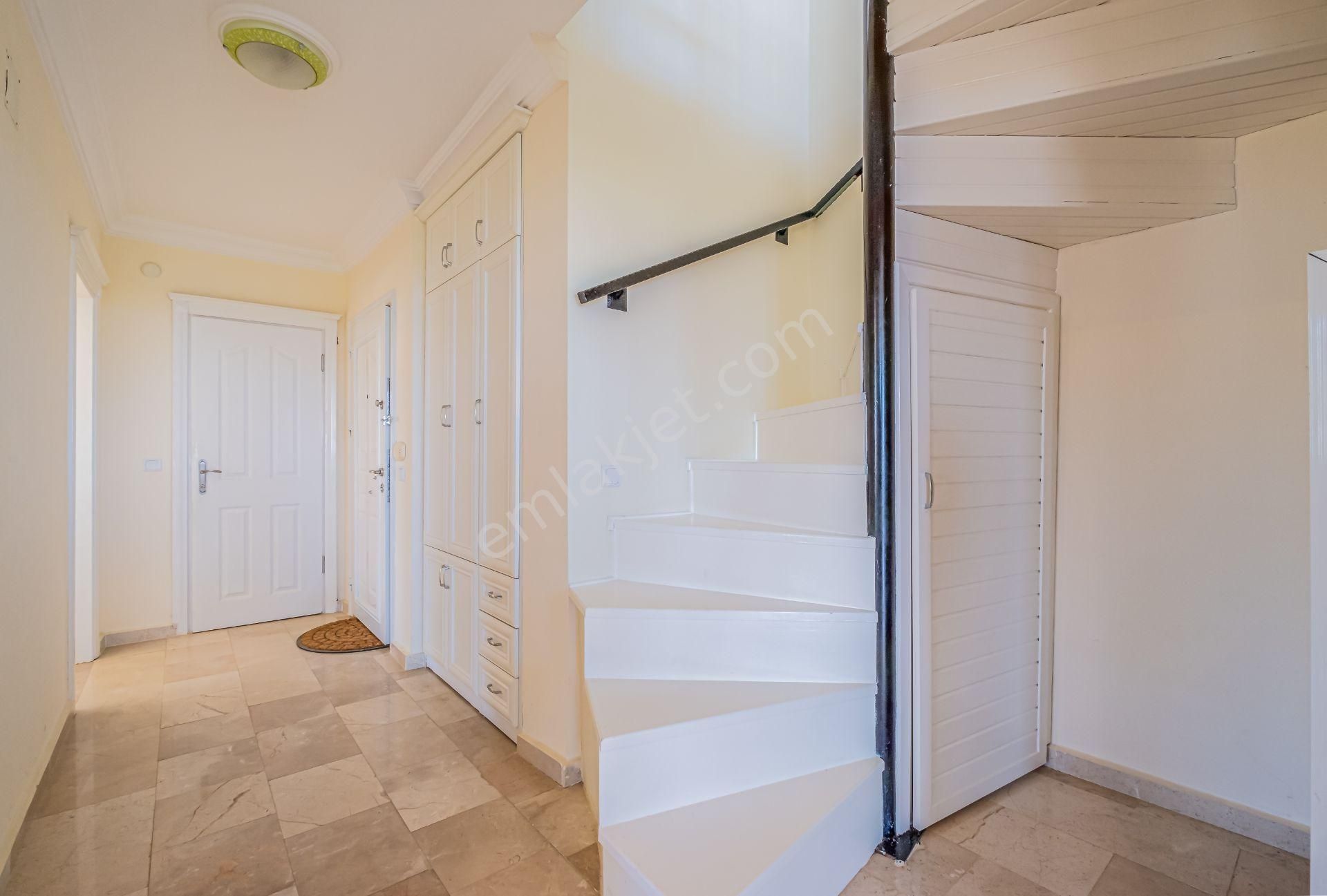 Alanya Oba Mah.full Manzaralı Eşyalı Satılık 3+1 Dubleks Daire - Görsel 6