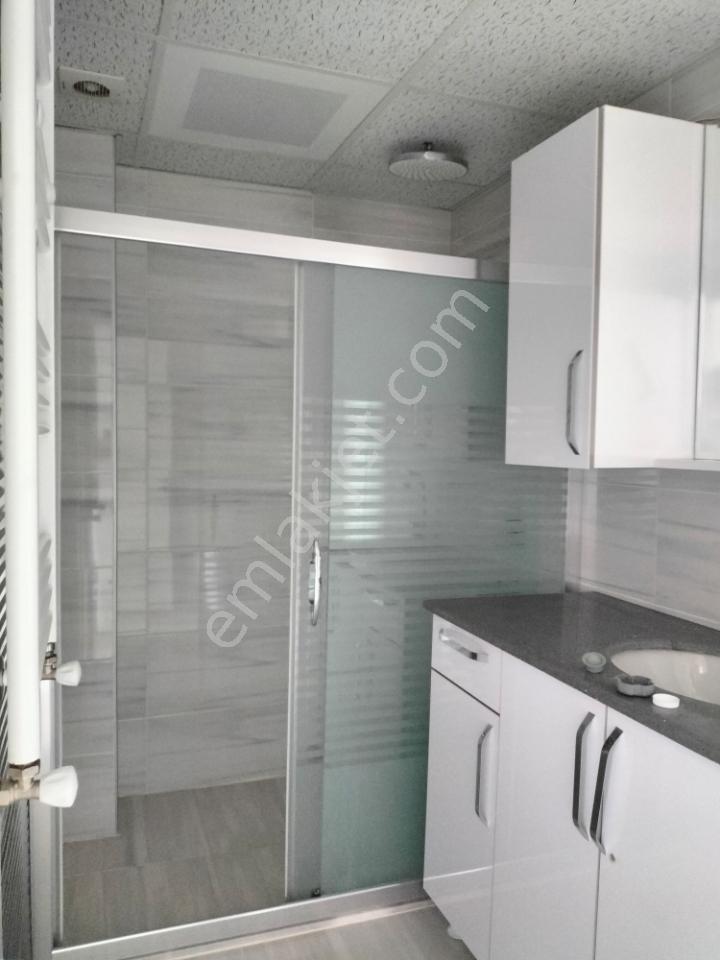 Bornova İnönü De 3+1 Kiralık Lüks Daire . - Görsel 16