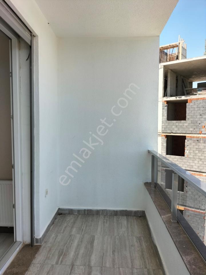 Bornova İnönü De 3+1 Kiralık Lüks Daire . - Görsel 19