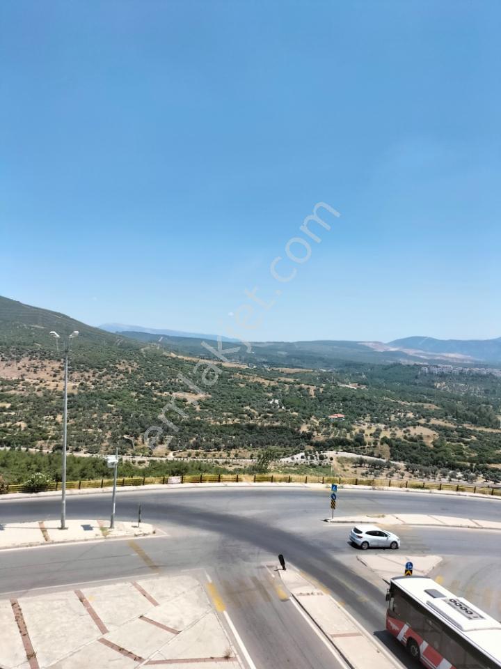 Bornova İnönü De 3+1 Kiralık Lüks Daire . - Görsel 9