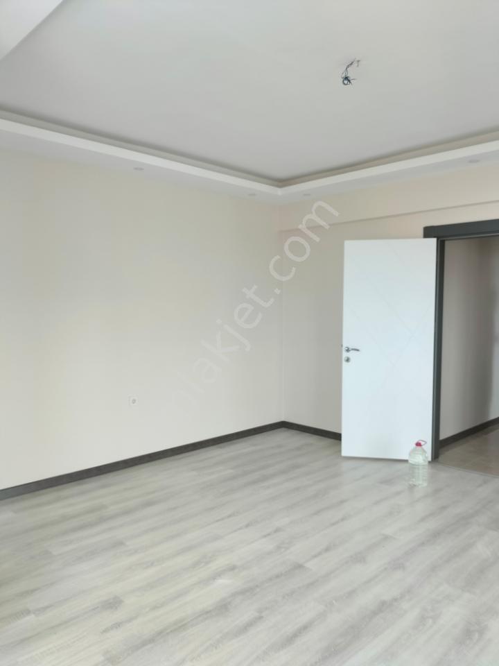 Bornova İnönü De 3+1 Kiralık Lüks Daire . - Görsel 32
