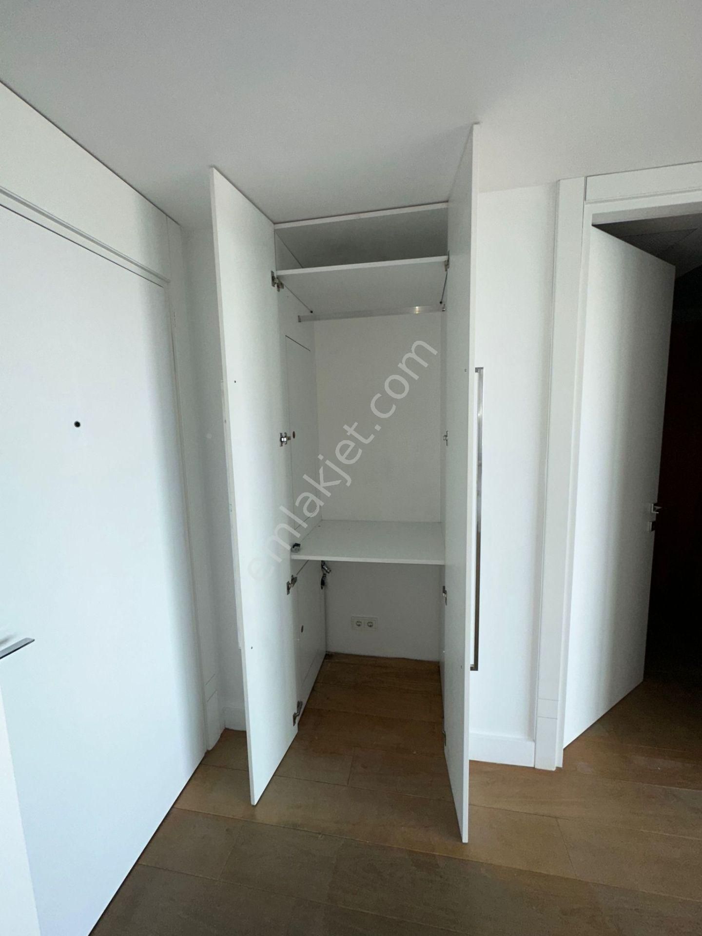 İstinye Panavıa'da 1+1 Boğaz Manzaralı Boş Satılık Daire Güncel - Görsel 17