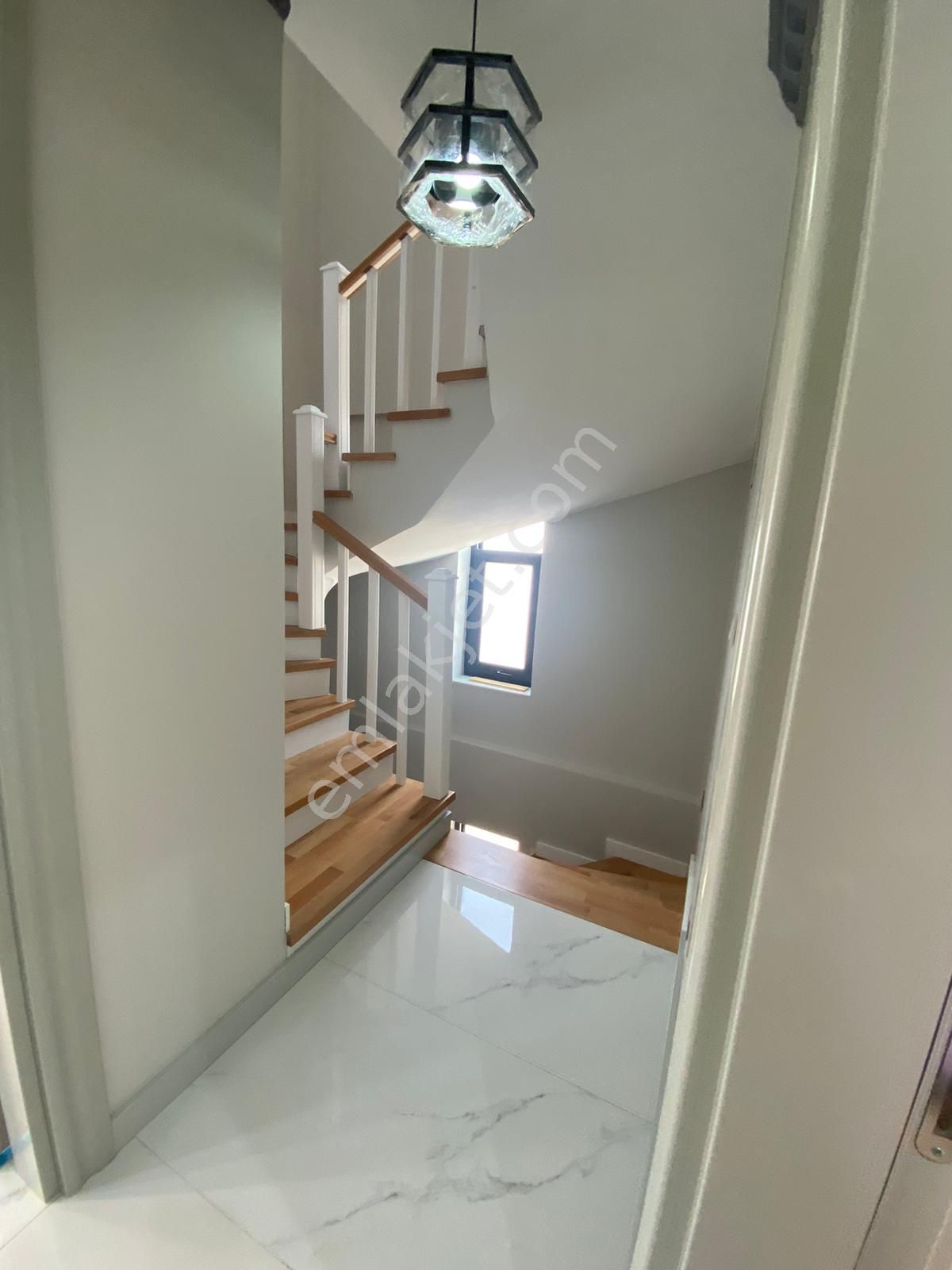 Güven Emlak'tan Cumhuriyette Ultra Lüks Satılık Müstakil Villa - Görsel 27