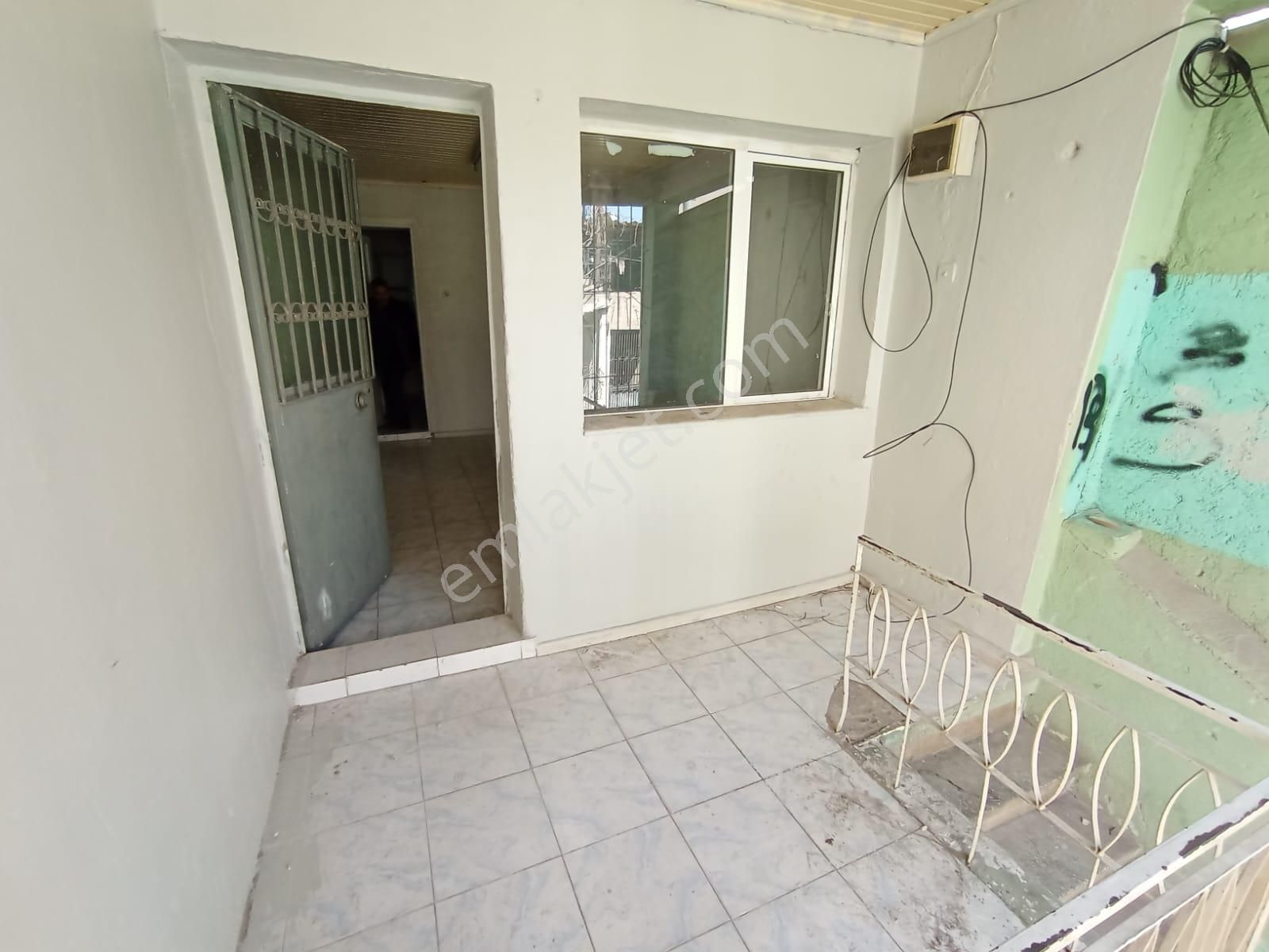 Mühendis Emlak'tan Aşık Veysel Mah. Emekli Yada Bekar Erkeğe 2+1 100 M2 2.kat Daire Kiralıktır. - Görsel 5