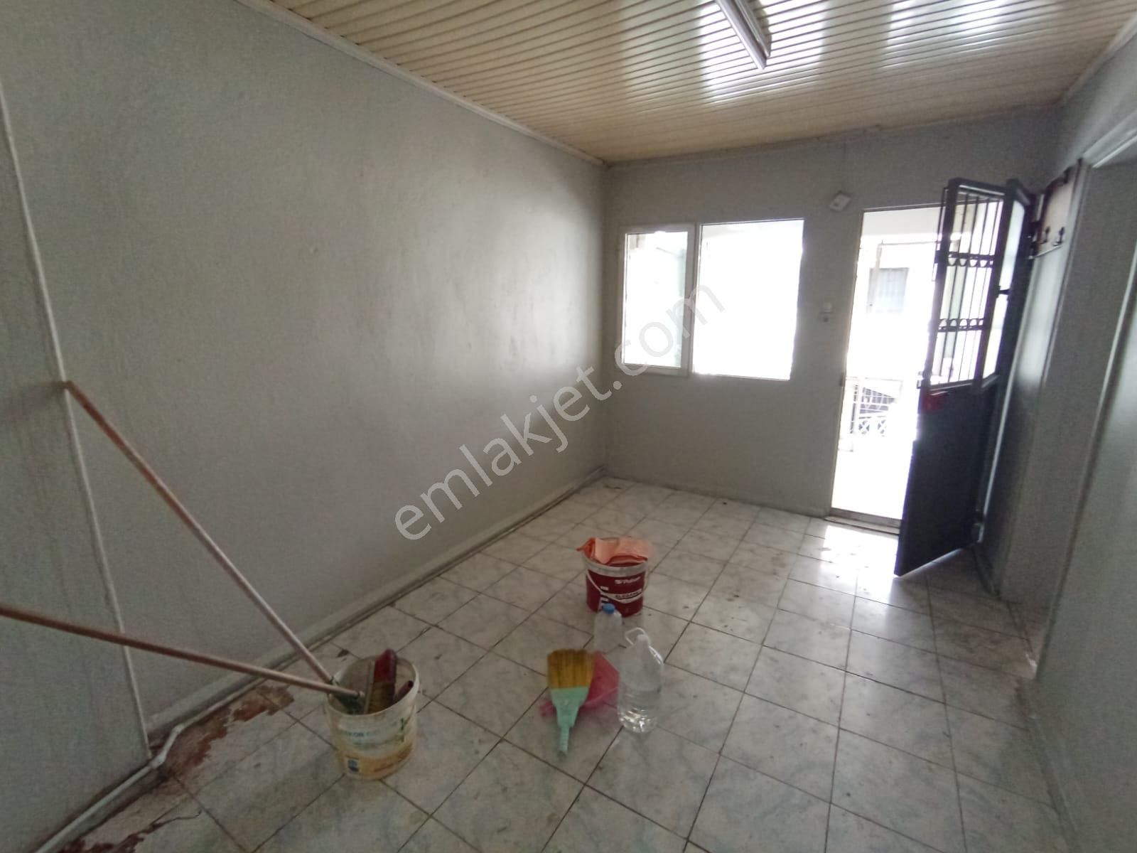 Mühendis Emlak'tan Aşık Veysel Mah. Emekli Yada Bekar Erkeğe 2+1 100 M2 2.kat Daire Kiralıktır. - Görsel 2