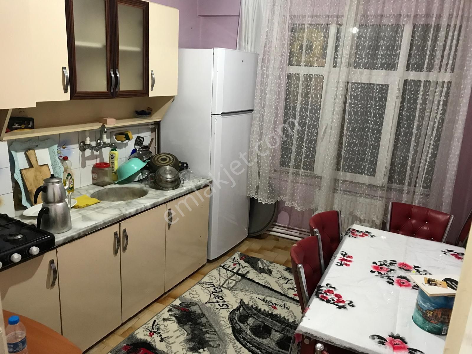 Samsun İlkadım Yenidoğan Mahallesinde Ful Eşyalı Ulaşıma Yakın 2+1 Kiralık Daire