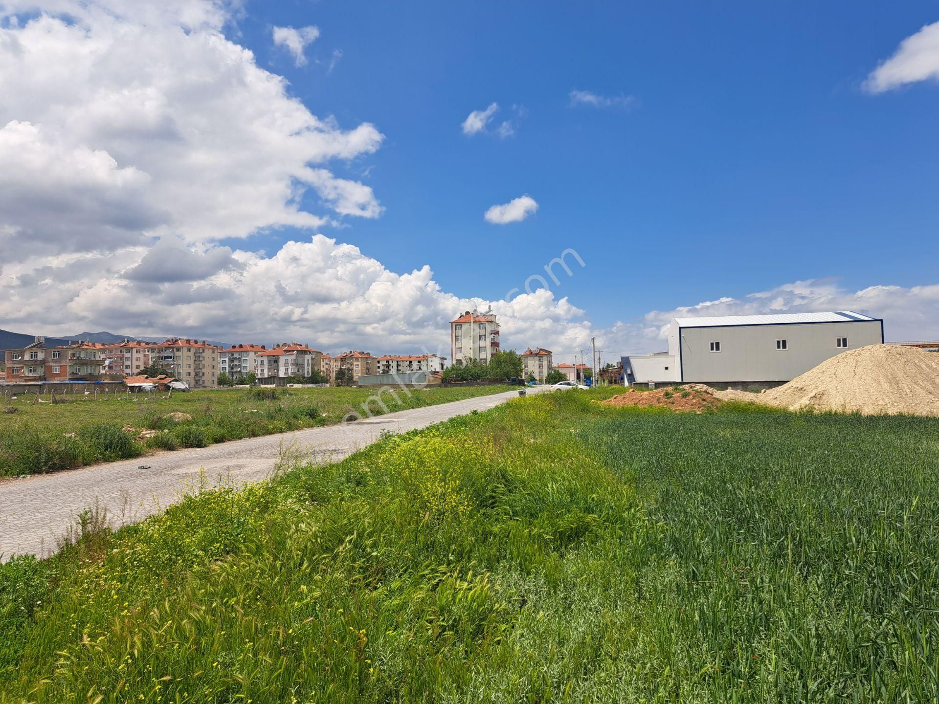 Akşehir İstasyon Satılık Konut İmarlı  İSTASYON MAHALLESİNDE YATIRIMA UYGUN ARSA