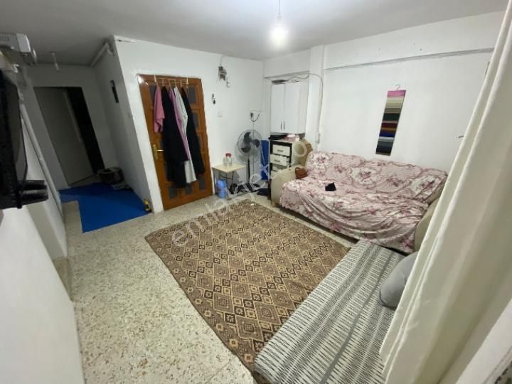 Satılık İşlek Cadde Üstü 130 M2 4 Kat + 1 Dükkan Yatırıma Bire Bir - Görsel 4