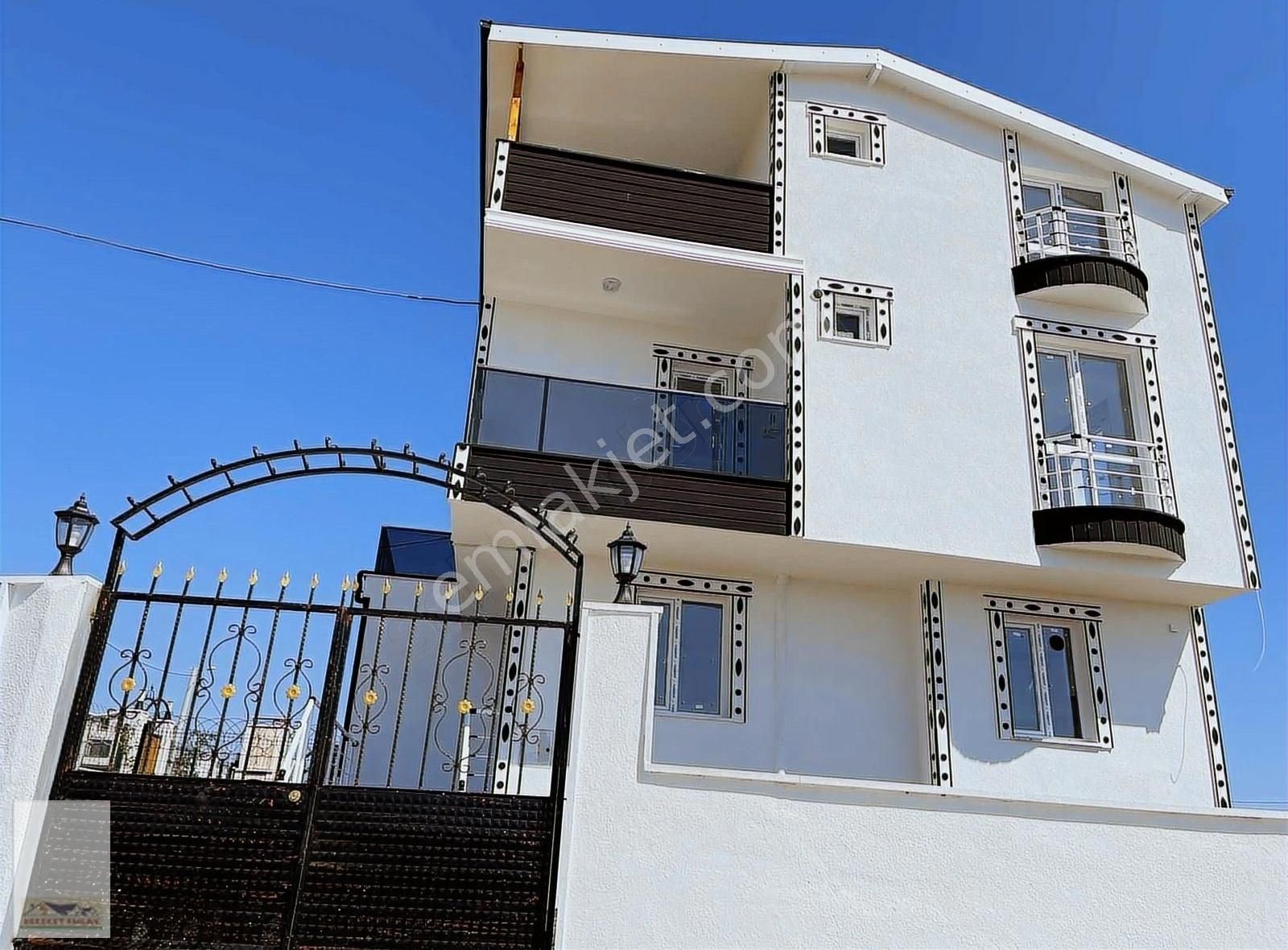Tekirdağ Marmaraereğlisi Satılık Villa DENİZ MANZARALI SATILIK VİLLA