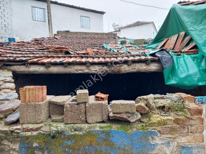 Gödrenli De Oturulabilir Müstakil Ev Arsa (kargir Ev/dam) - Görsel 6