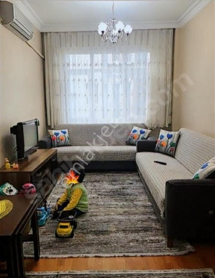 Fatih İskenderpaşa Satılık Daire  FATİH'TA SATILIK DAİRE 2+1 SLON MASRAFSİZ 75M2 KAT 3