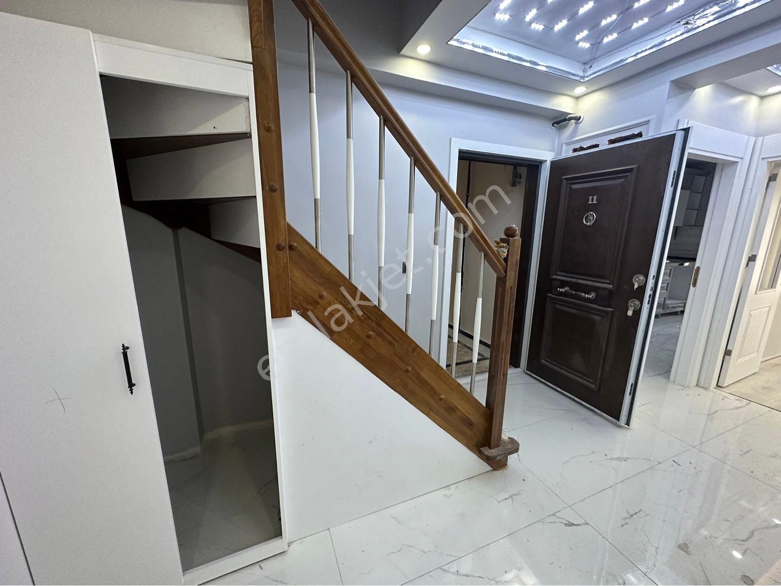 https://imaj.emlakjet.com/listing/13686432/F2767D68AA33FE1E72CD76F62D693D7D13686432.jpg