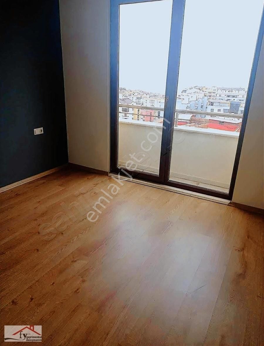 Bursa Mudanya Güzelyalı Burgazpark 3 Manzaralı 4+2 Çatı Dubleks - Görsel 12