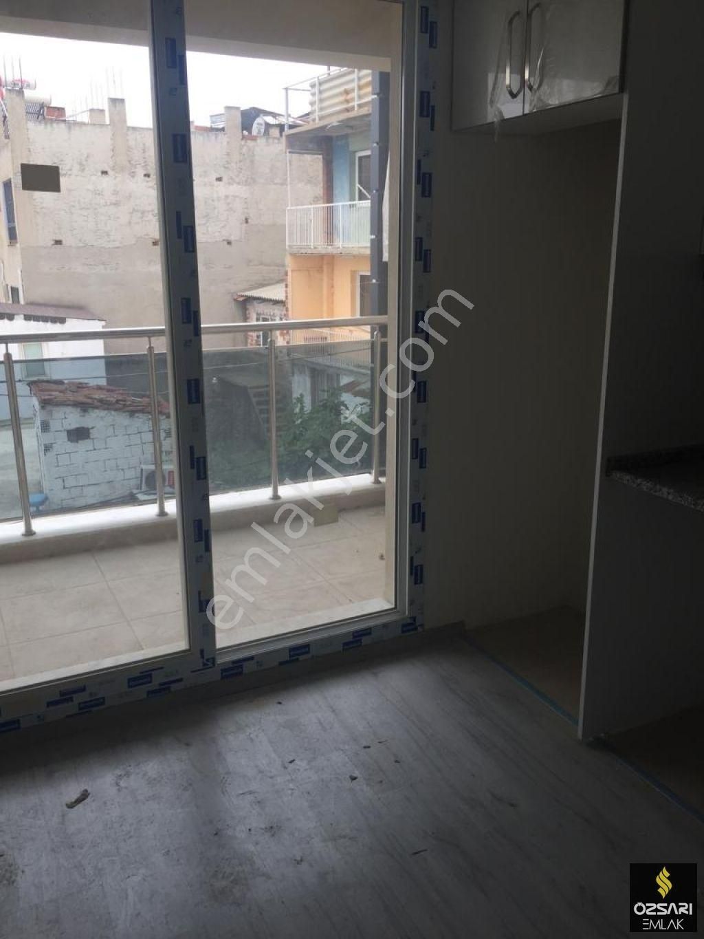 Bayraklı Çay Mahallesinde 2+1 Satılık Daire - Görsel 9