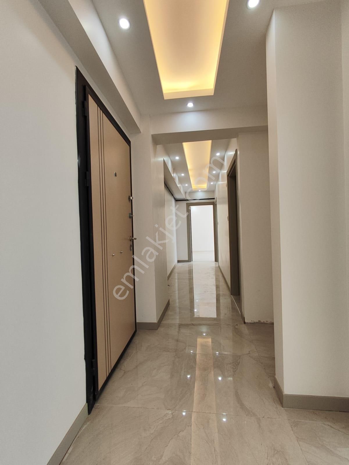 https://imaj.emlakjet.com/listing/13693487/EB4D76617B3A196FB2D8BA9593F4FCD313693487.jpeg