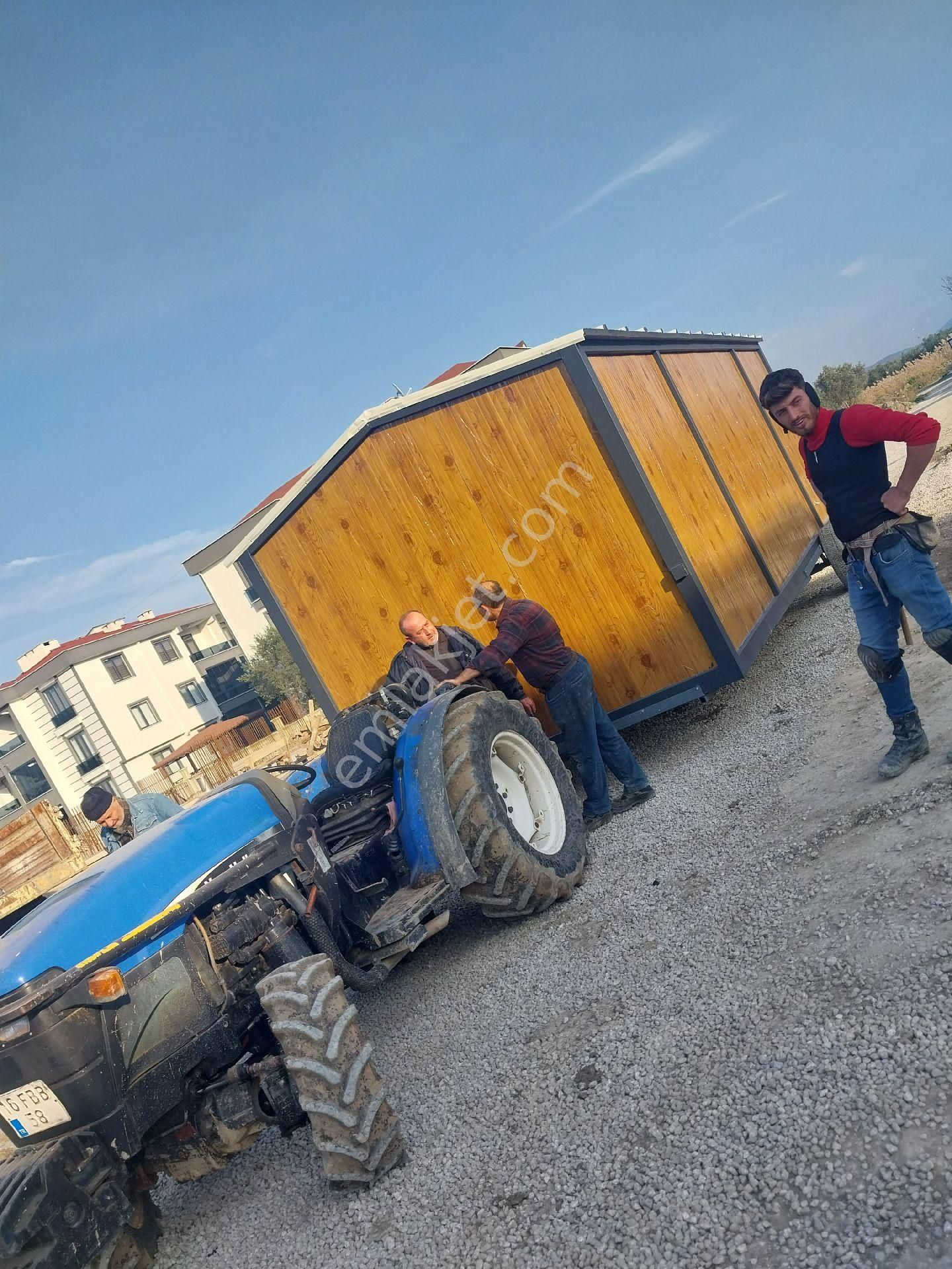 İznik Yeşil Camii Satılık Prefabrik garantikonteynerden satilik remorklu konteyner