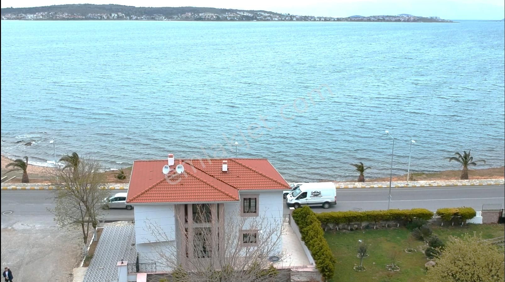 Ayvalık Sefa Çamlık Satılık Villa  BALIKESİR AYVALIK CAMLIK TA SATILIK VİLLA.