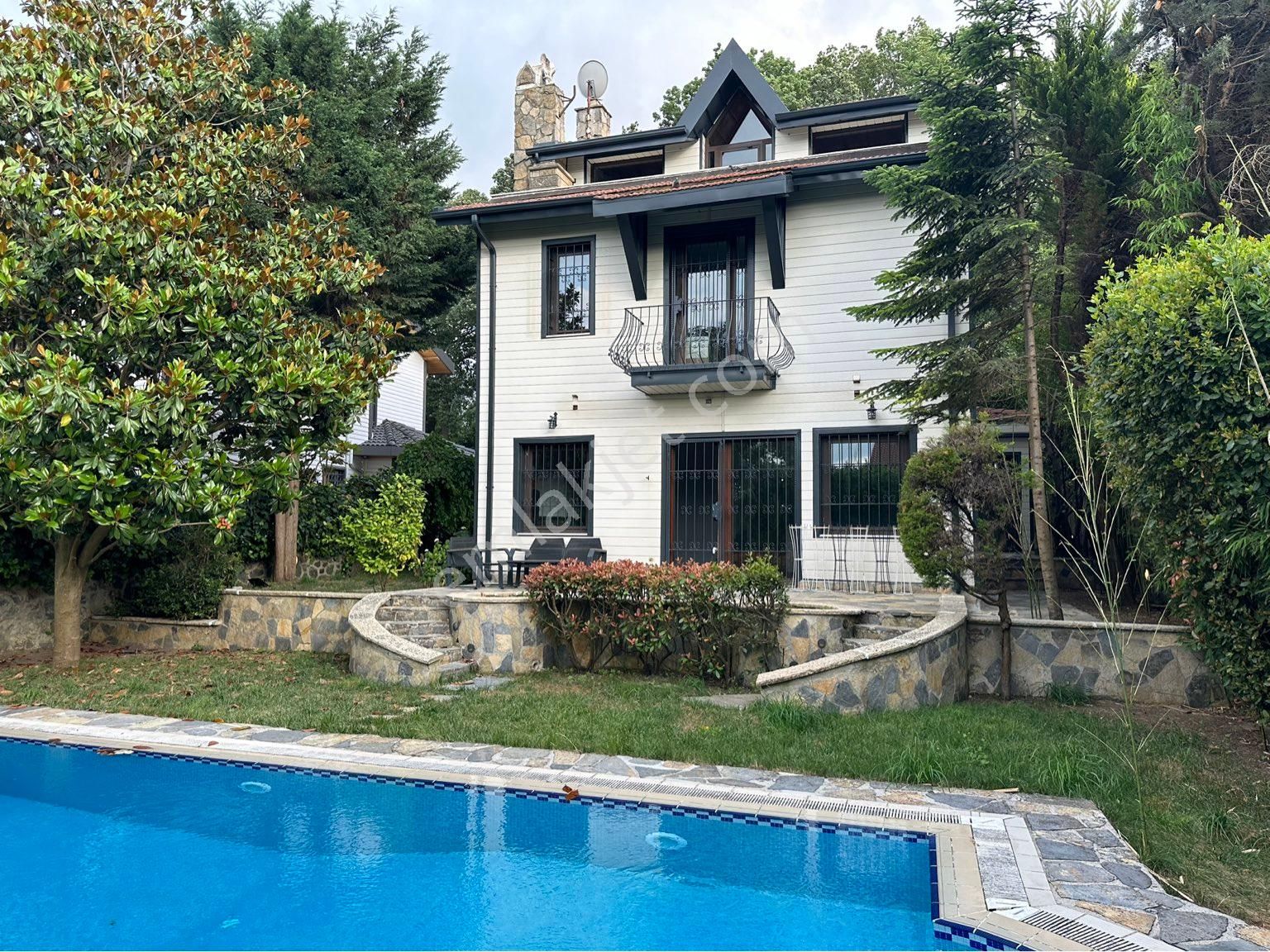 Sarıyer Zekeriyaköy Satılık Villa NOKTA’DAN ZEKERİYAKÖY’DE ÖZEL HAVUZLU EŞSİZ SATILIK 4 TİP GARANTİ KOZA VİLLA