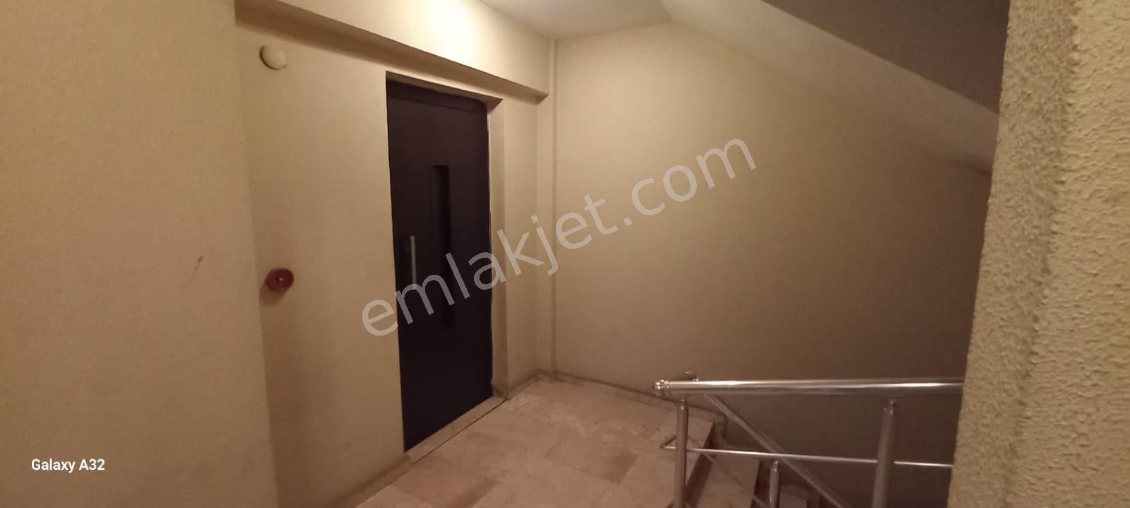 https://imaj.emlakjet.com/listing/13714191/134EC04744A0669D76CF0099AB67866813714191.jpg