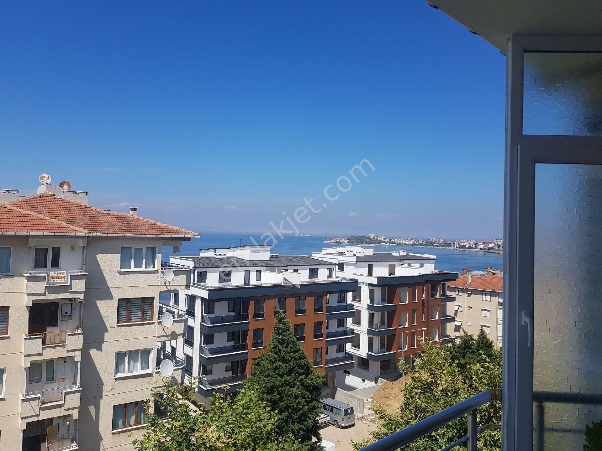 Çınarcık Çamlık Satılık Daire Çınarcık çamlıkta 2+1 Deniz manzaralı daire