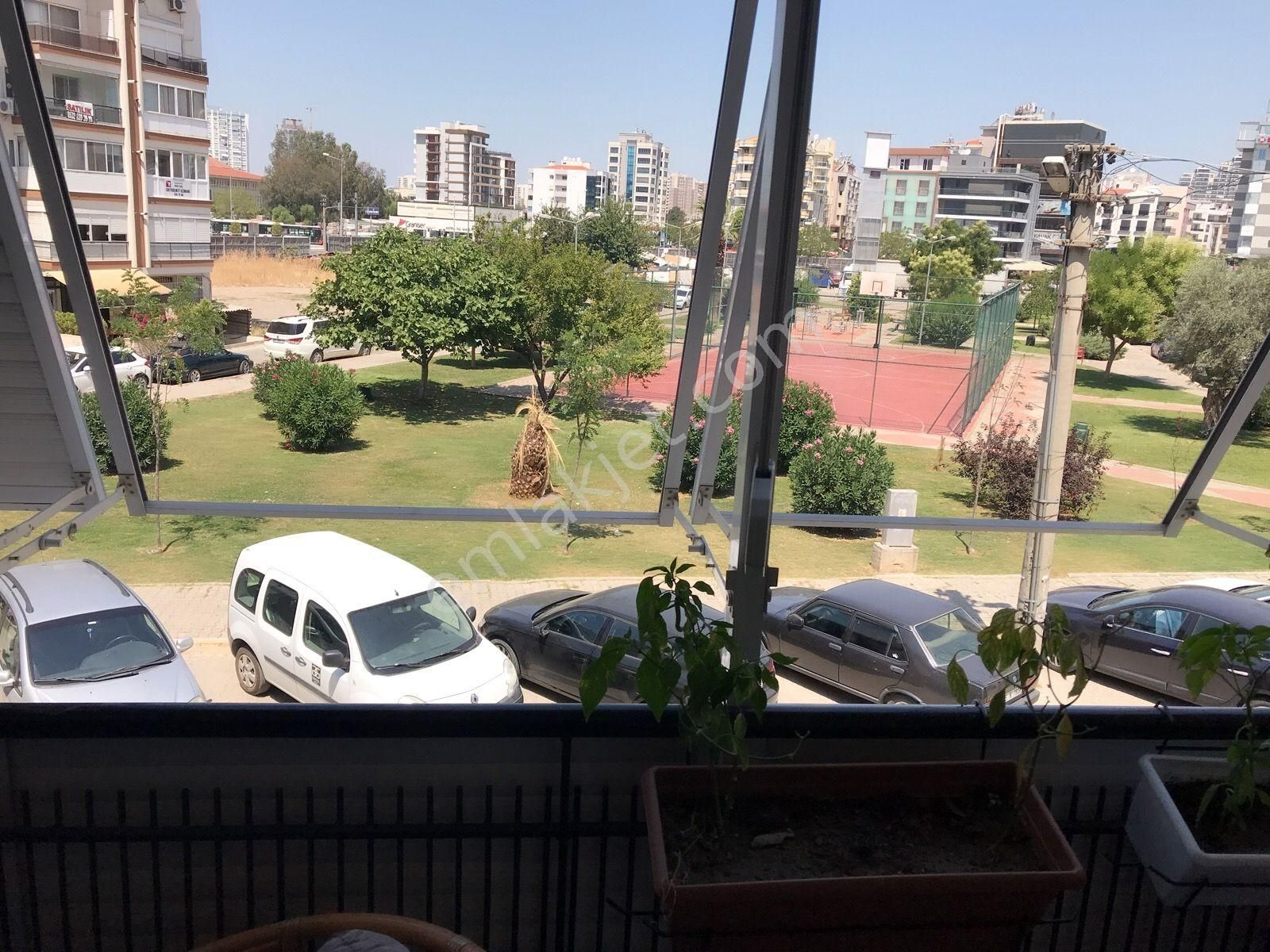 Karşıyaka Yalı Satılık Daire  BluEstate’ten KARŞIYAKA ATAKENT’te OTOPARKLI 4+1 SATILIK