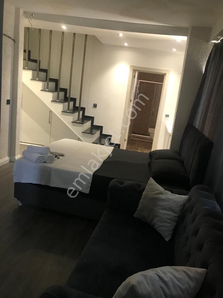 Ümraniye Ana Merkezde Günlük Kiralık Daireler