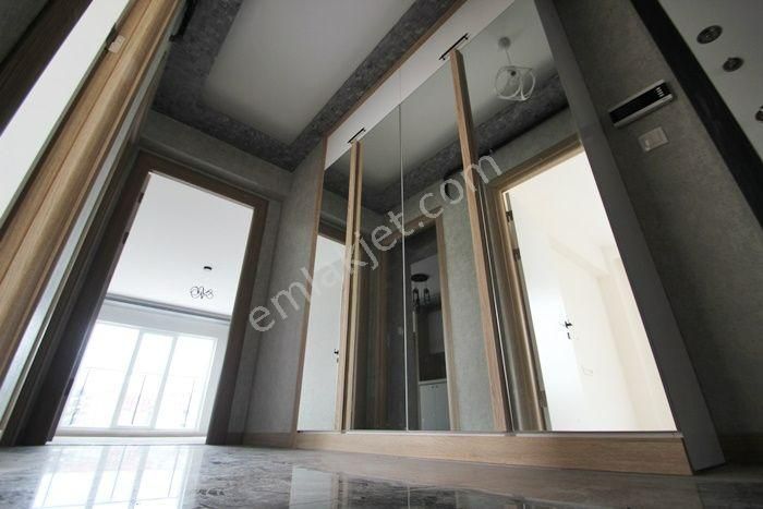 https://imaj.emlakjet.com/listing/13722337/04241CBFF26BF8FEE307E5E1186198AF13722337.JPG