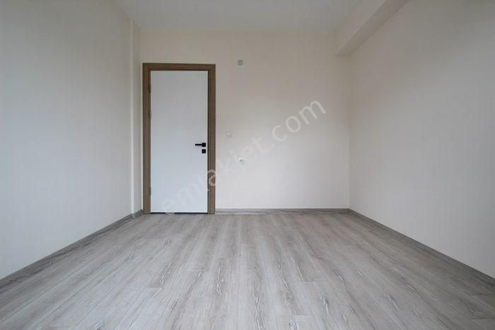 https://imaj.emlakjet.com/listing/13722337/0454EB06193B26A5C9DA934D62820A5D13722337.JPG