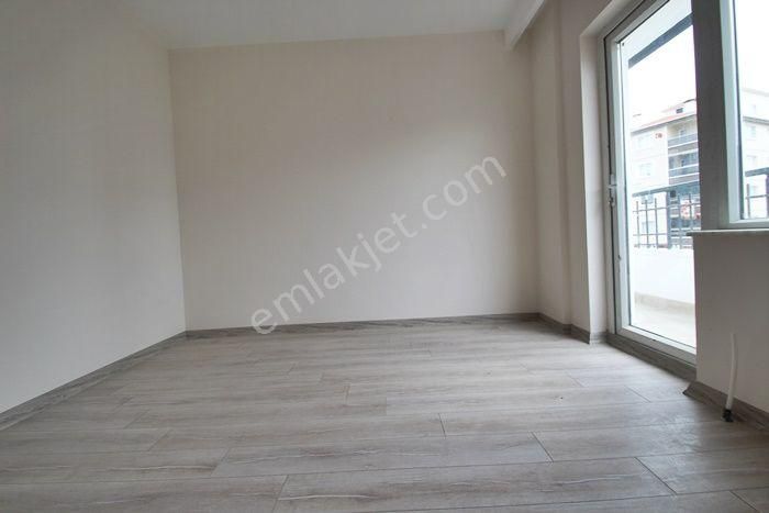 https://imaj.emlakjet.com/listing/13722337/1BF02A893A021122DC61D816B0ED5D6B13722337.JPG