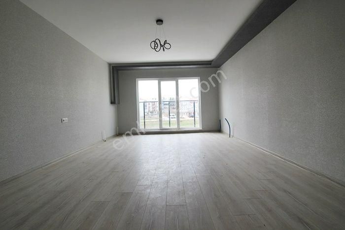 https://imaj.emlakjet.com/listing/13722337/6E29287B391CCBADC1BC47405363283413722337.JPG