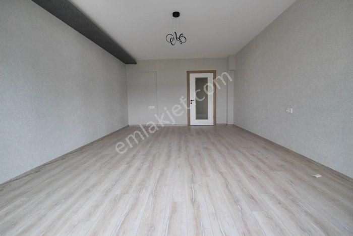 https://imaj.emlakjet.com/listing/13722337/ECDEE28A479285D66F902FBA5BDE556B13722337.JPG