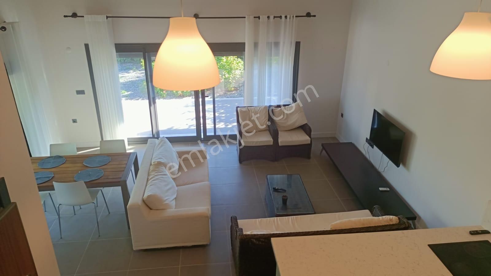 Alaçatı Gayrimenkulden Dalyan Marina Yakını Sezonluk Kiralık Villa. - Görsel 16