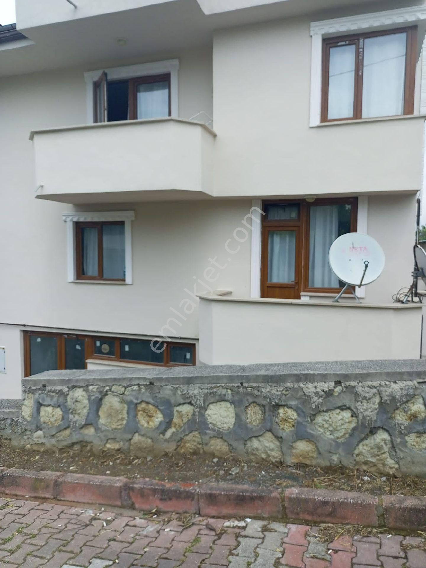 Karamürsel Kayacık Satılık Villa Kocaeli Karamürsel Kayacık mahallesinde triblex villa