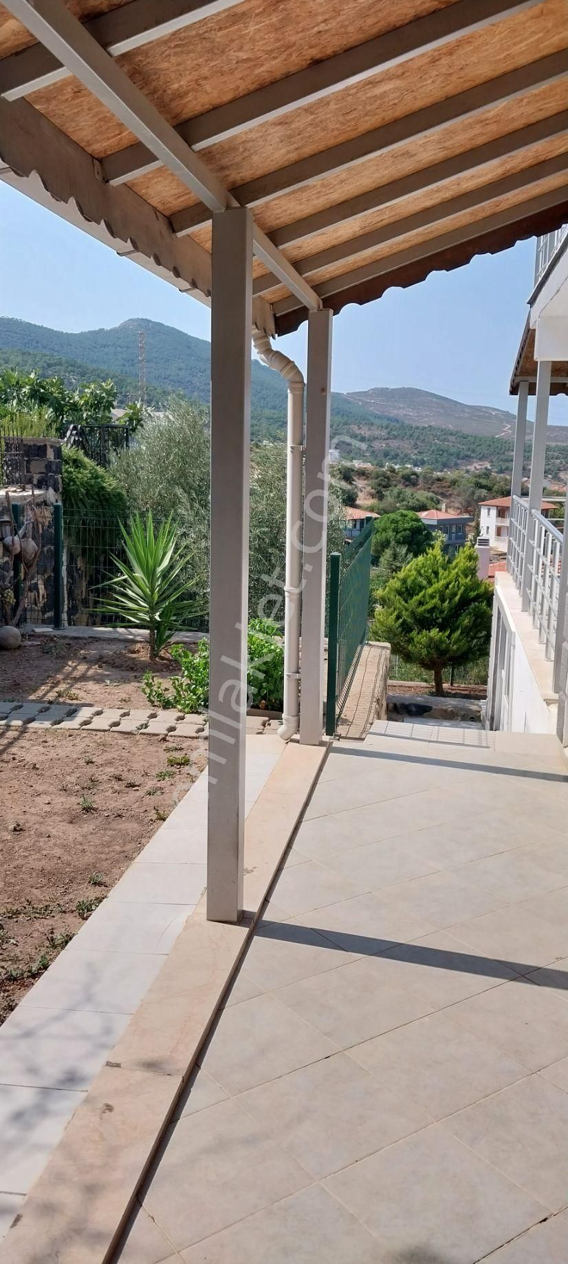 Rose Emlak'tan Satılık Deniz Manzaralı Villa - Görsel 12