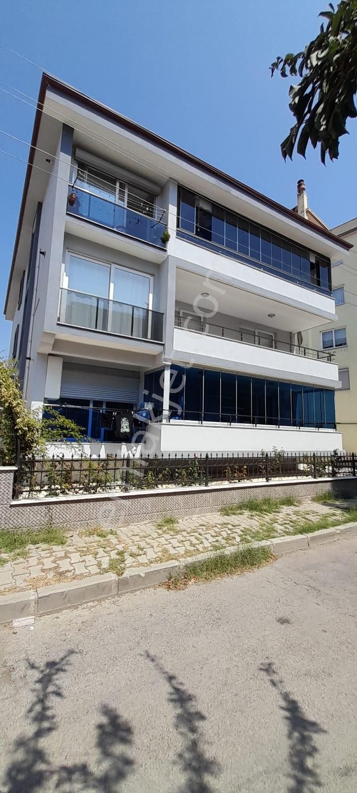 Tire Hürriyet Satılık Daire  KOYUNCU GROUP TAN TİRE DE MERKEZİ KONUMDA SATILIK 4+1 DAİRE